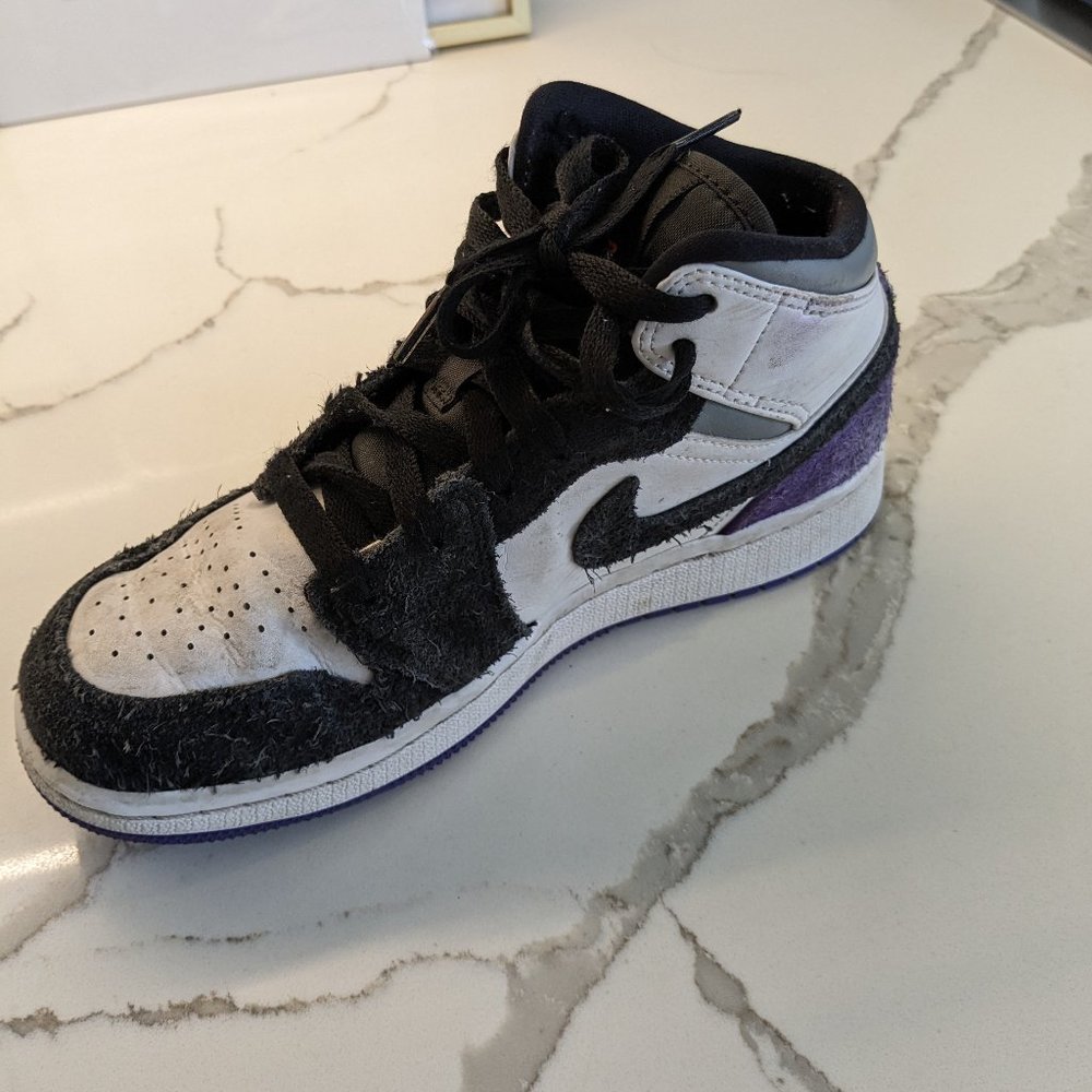 Girls Nike Air Jordans size 3.5